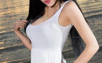 青豆客 - 悄悄告诉你，乔恩夕的短裤有多赞？快来图库精选一看！