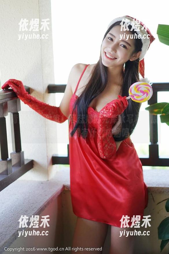 青豆客 - 独家！可蕊娜的死库水写真，原图里那点含蓄有什么内涵吗？